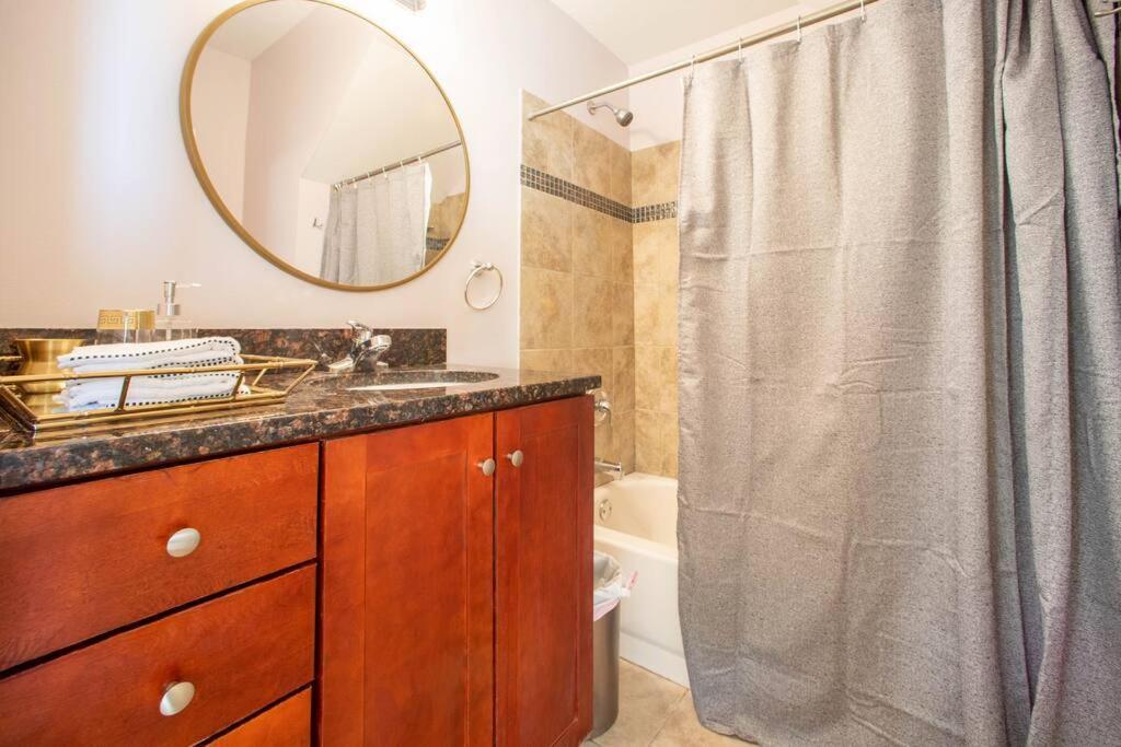 Getaway In The Heart Of Pilsen Chicago Apartman Kültér fotó